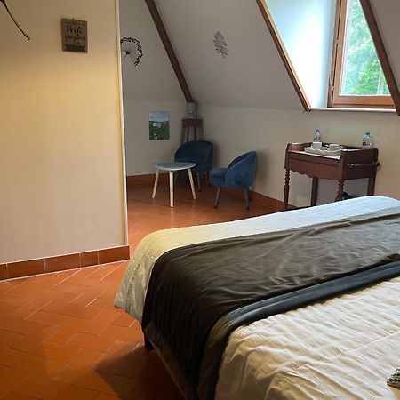 Le Prieure Des Fontaines Hotel Les Preaux Buitenkant foto