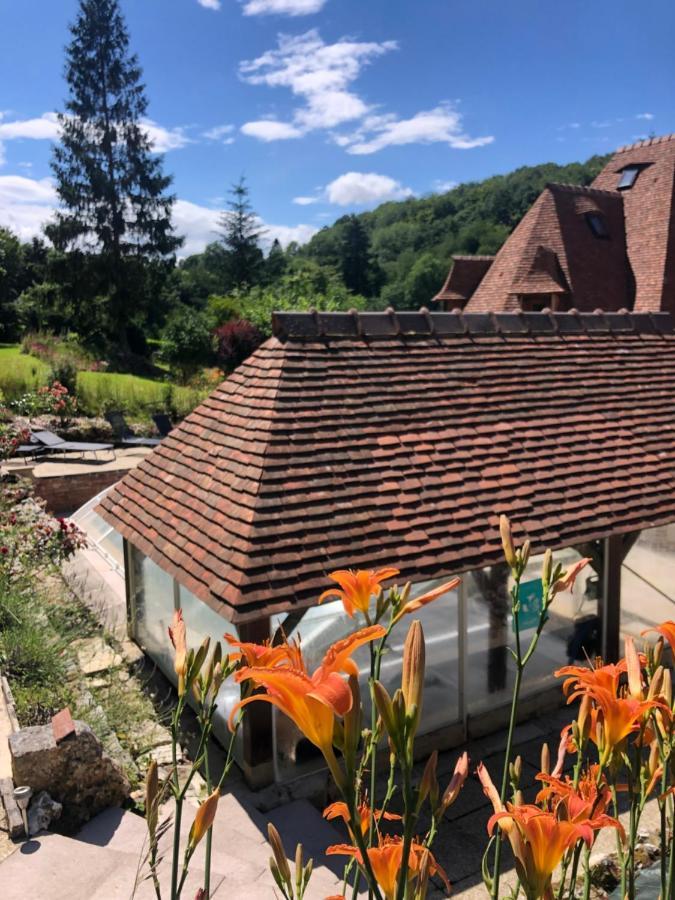 Le Prieure Des Fontaines Hotel Les Preaux Buitenkant foto