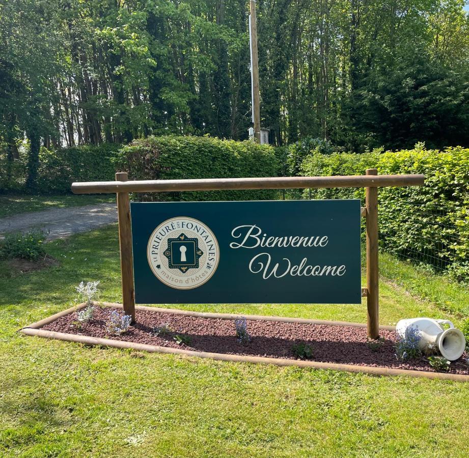 Le Prieure Des Fontaines Hotel Les Preaux Buitenkant foto