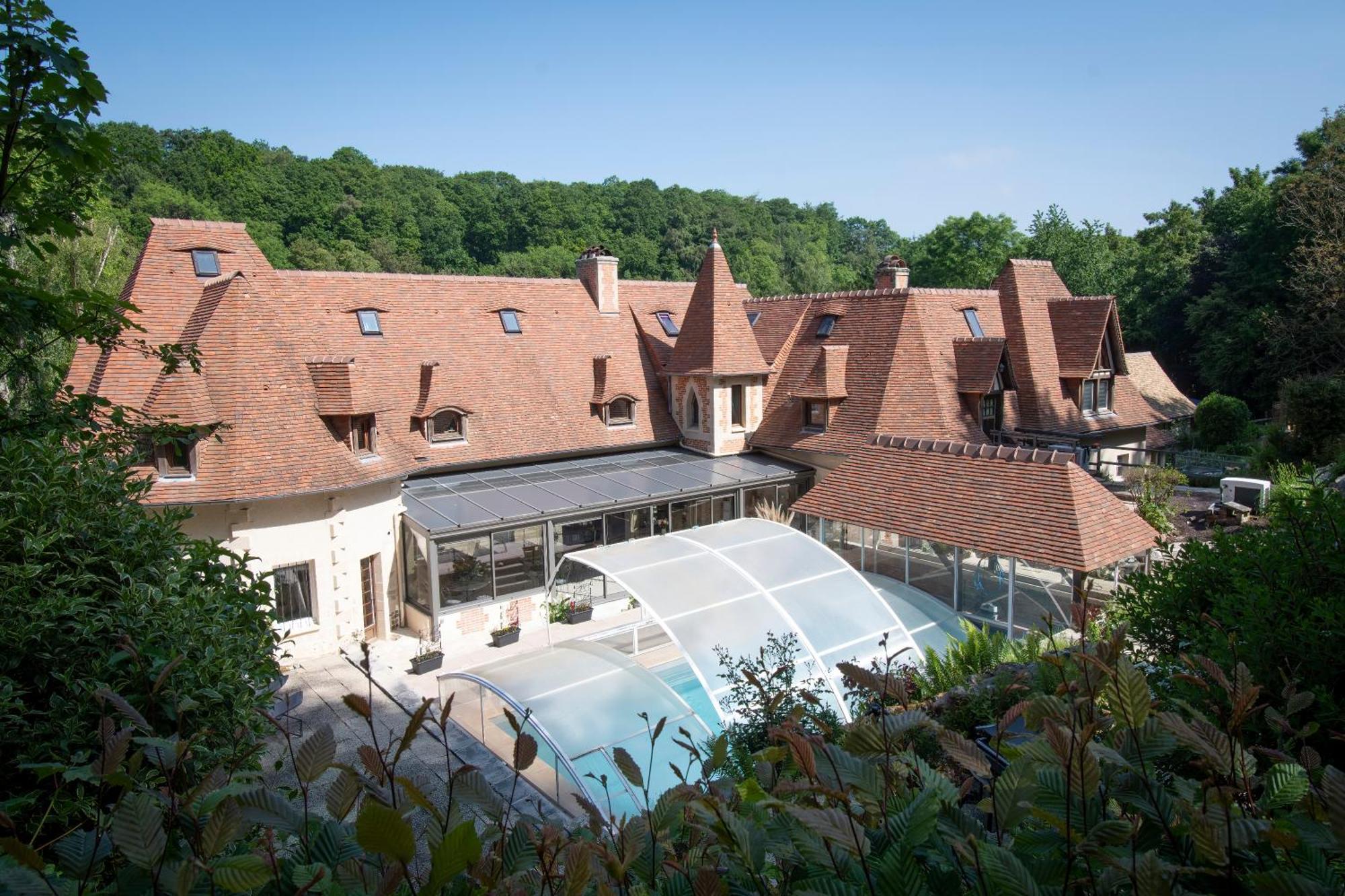 Le Prieure Des Fontaines Hotel Les Preaux Buitenkant foto